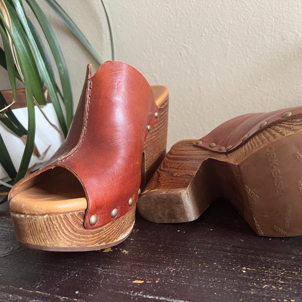 Kork-Ease open toed clogs